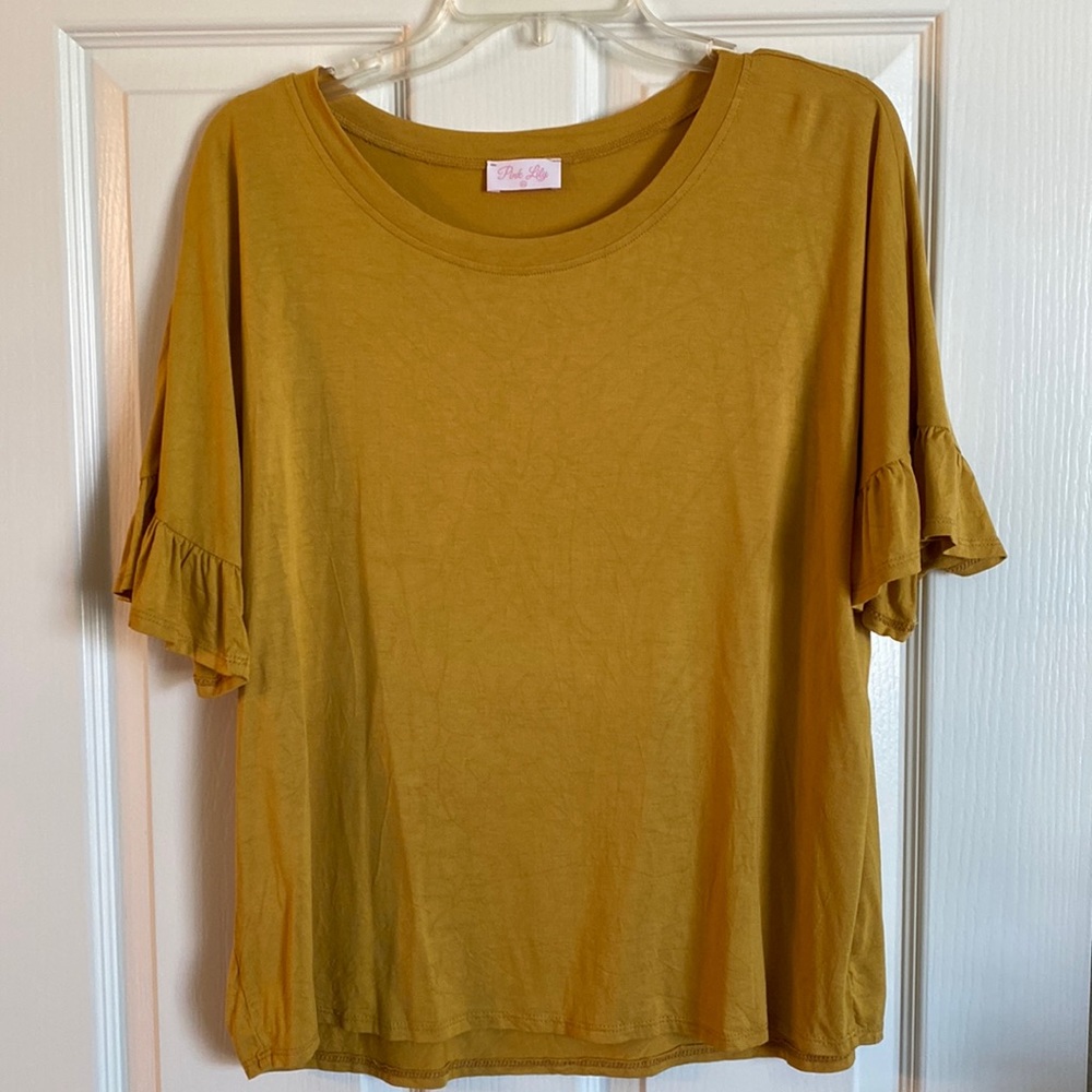 NWOT Yellow shirt